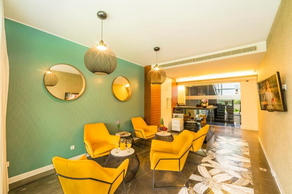 Lounge area at Rooms Oasis Life